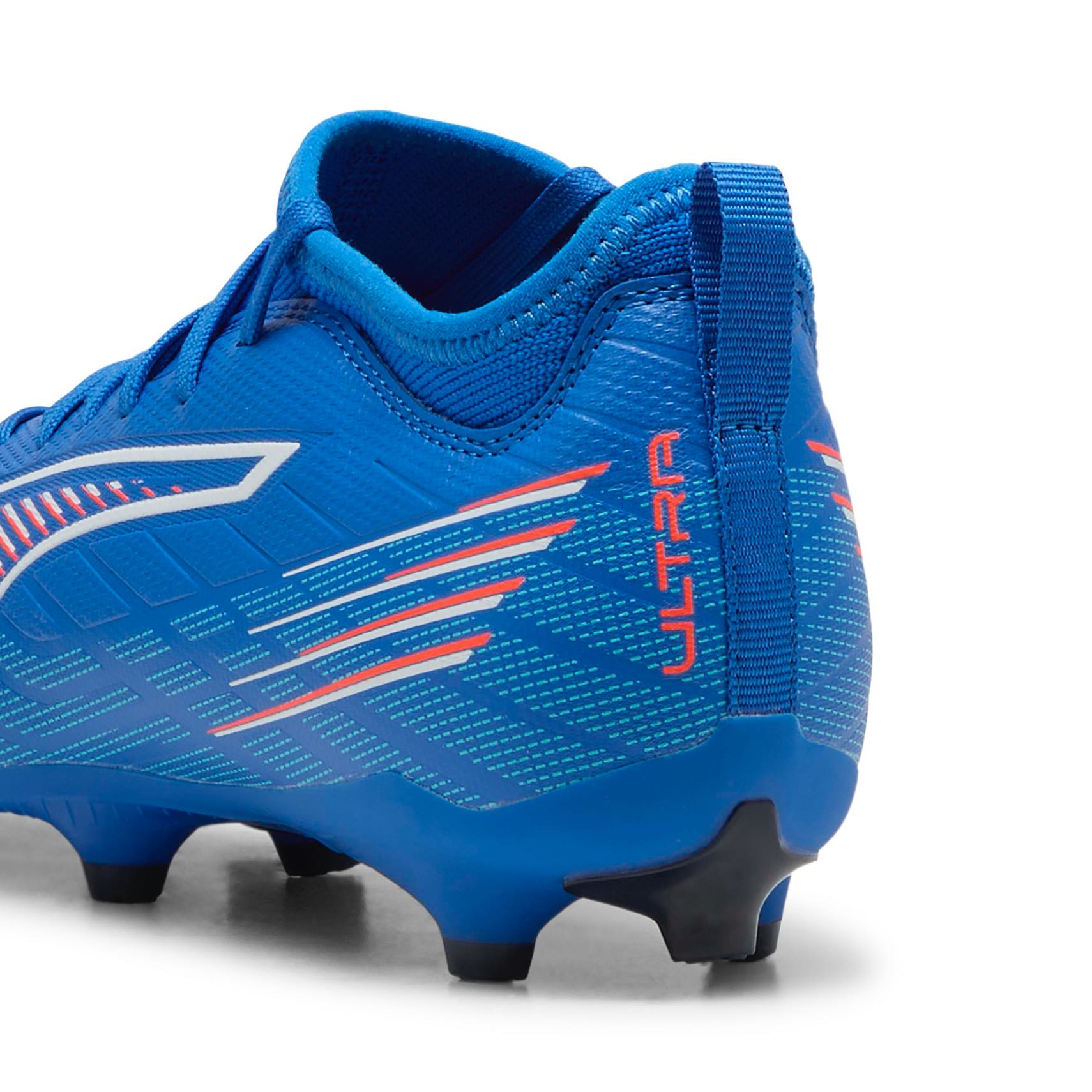 PUMA ULTRA 6 Play FG/AG Jr. Firm Ground PUMA