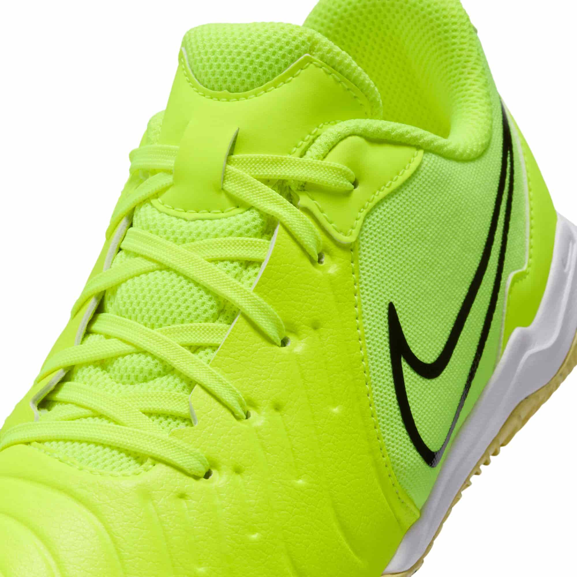 Nike Jr. Tiempo Legend 10 Academy IC Indoor / Futsal Nike