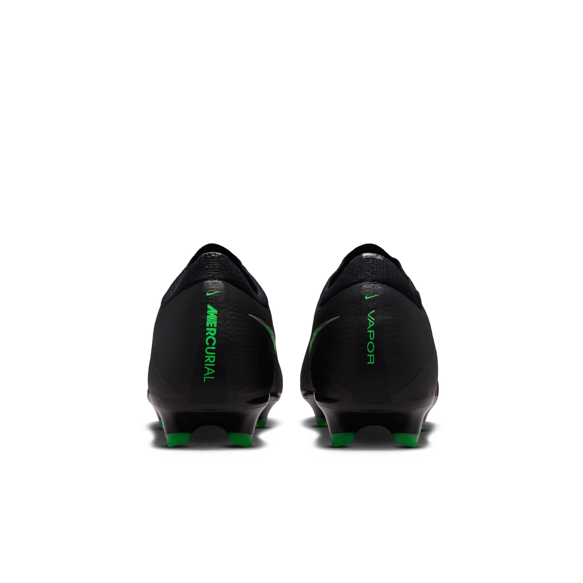 Nike Mercurial Vapor 17 Pro FG pair view