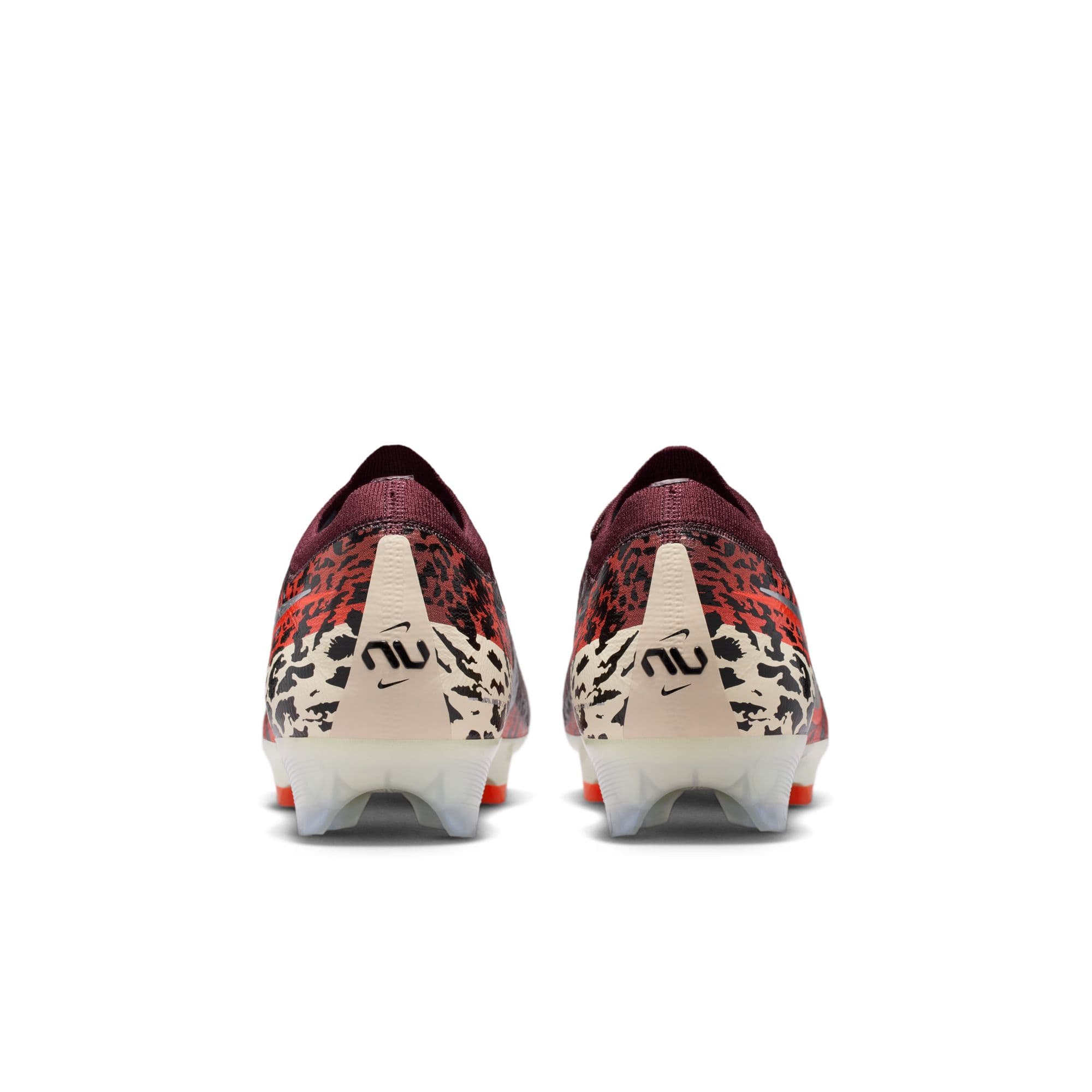 Nike United Vapor 16 Elite FG medial side