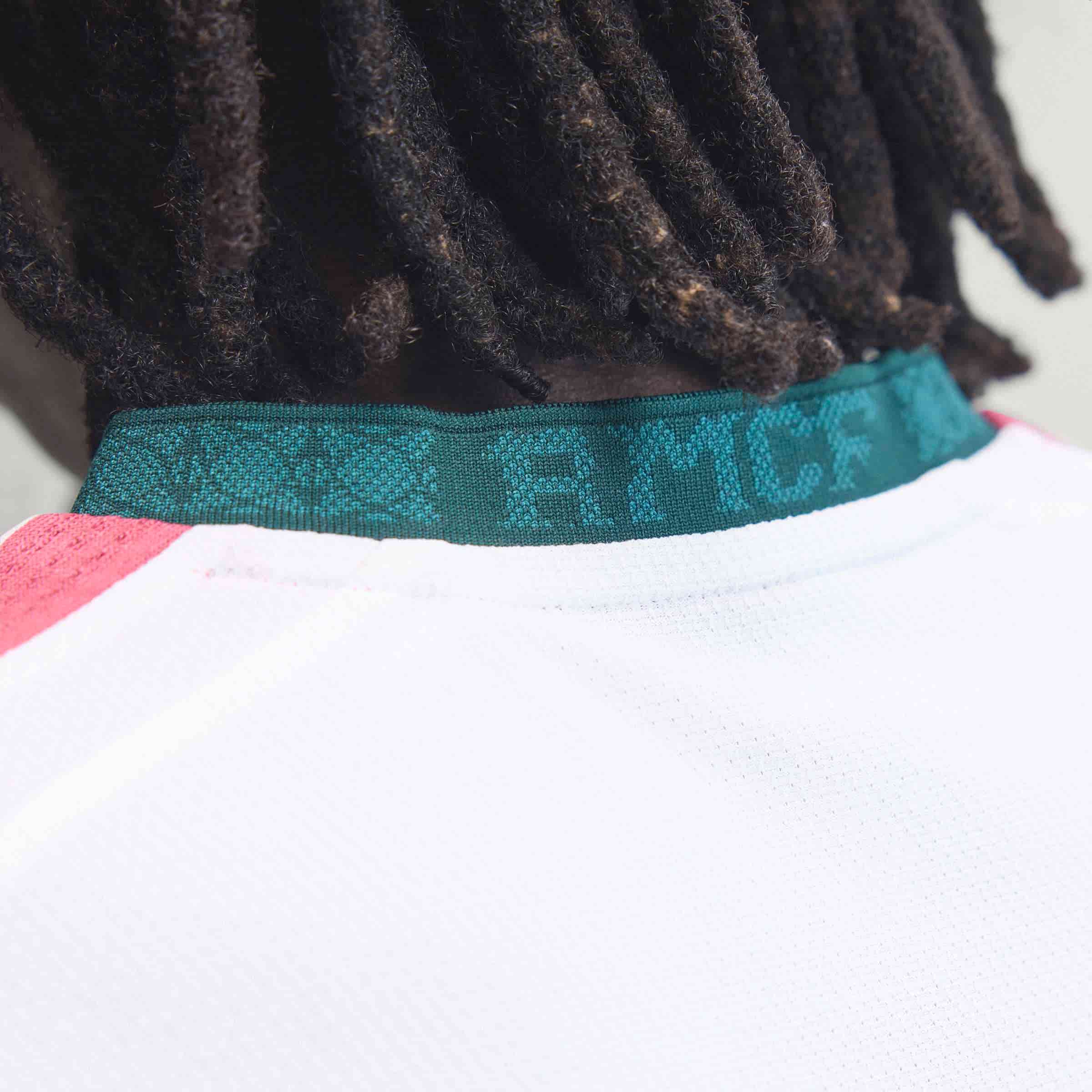 Real Madrid 26/27 Home Authentic Jersey collar detail