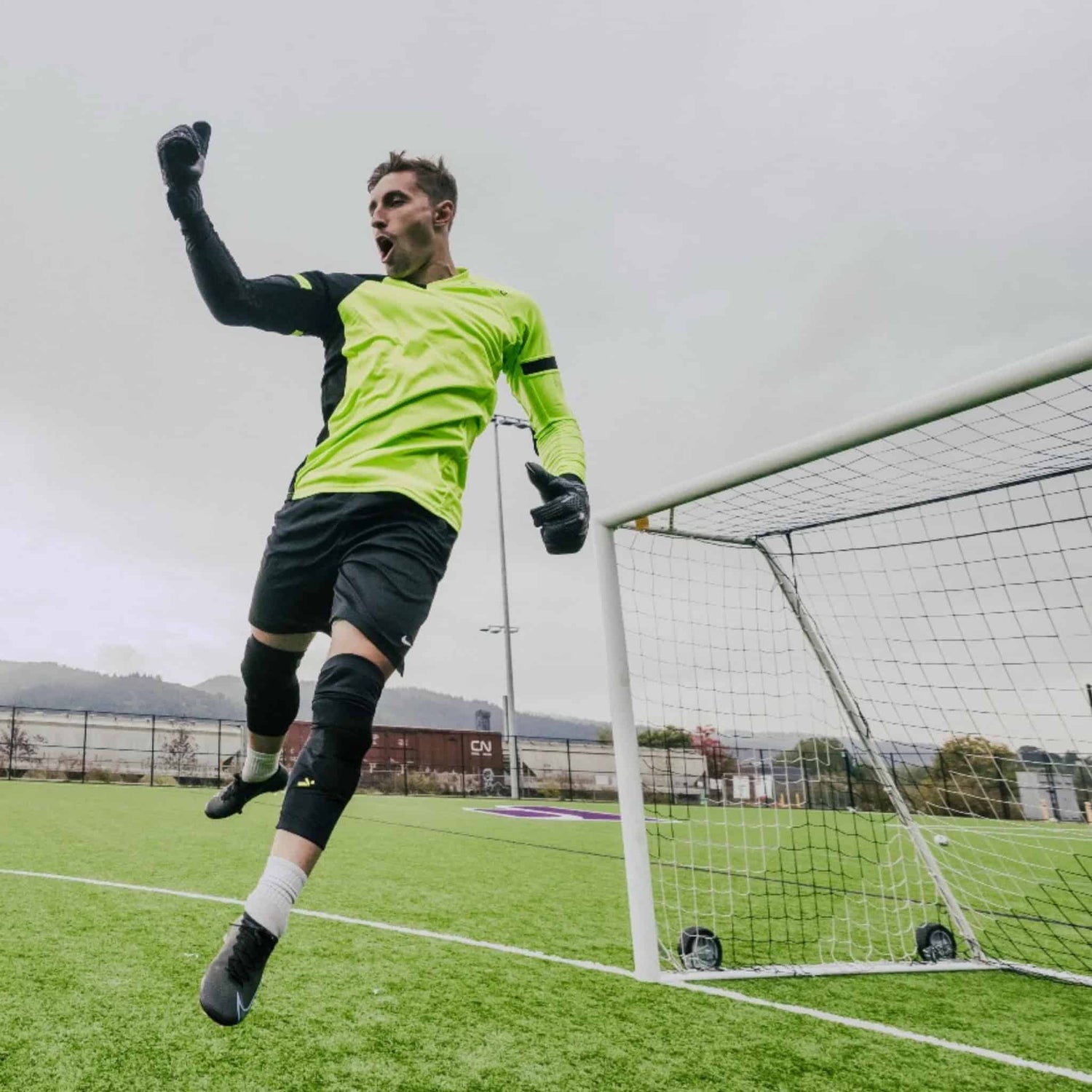 BodyShield Knee Guards Protection Gear Nike 