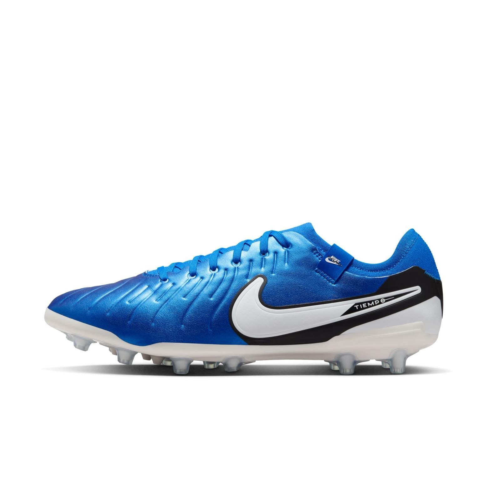 Nike Tiempo Legend 10 Pro AG for enhanced performance on artificial grass pitches