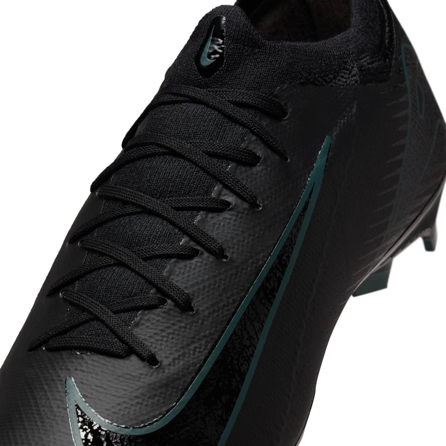 Nike Mercurial Vapor 16 Pro FG Low-Top Soccer Cleats