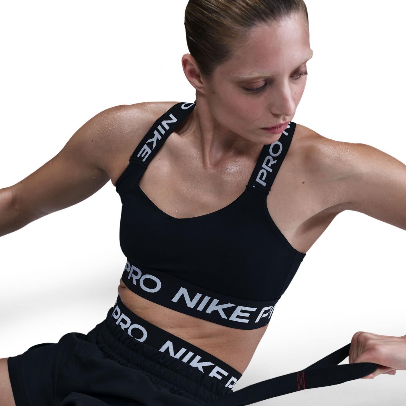 Nike Pro Women&