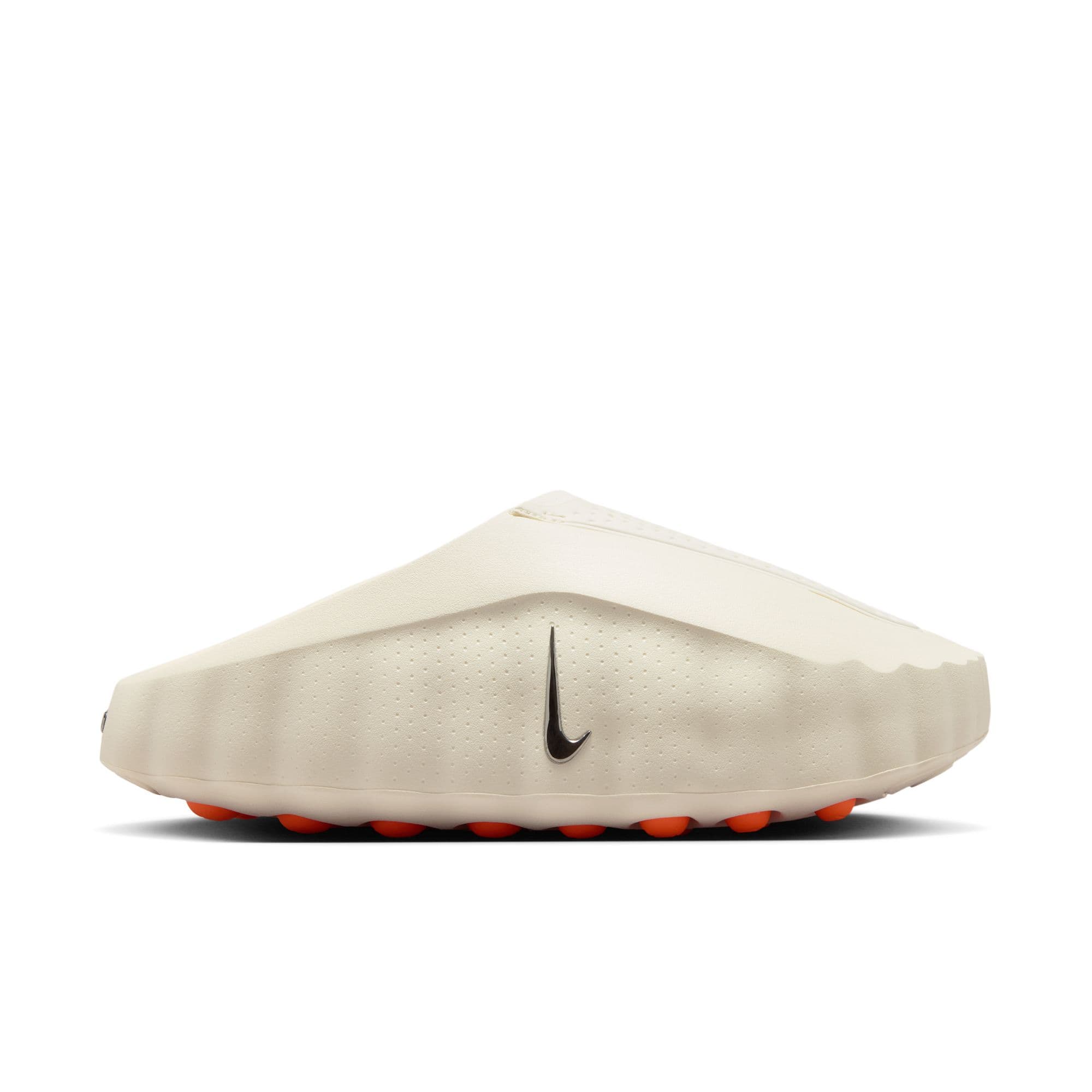 Nike Mind 001 Women's Pregame Mules | Premium Soccer
