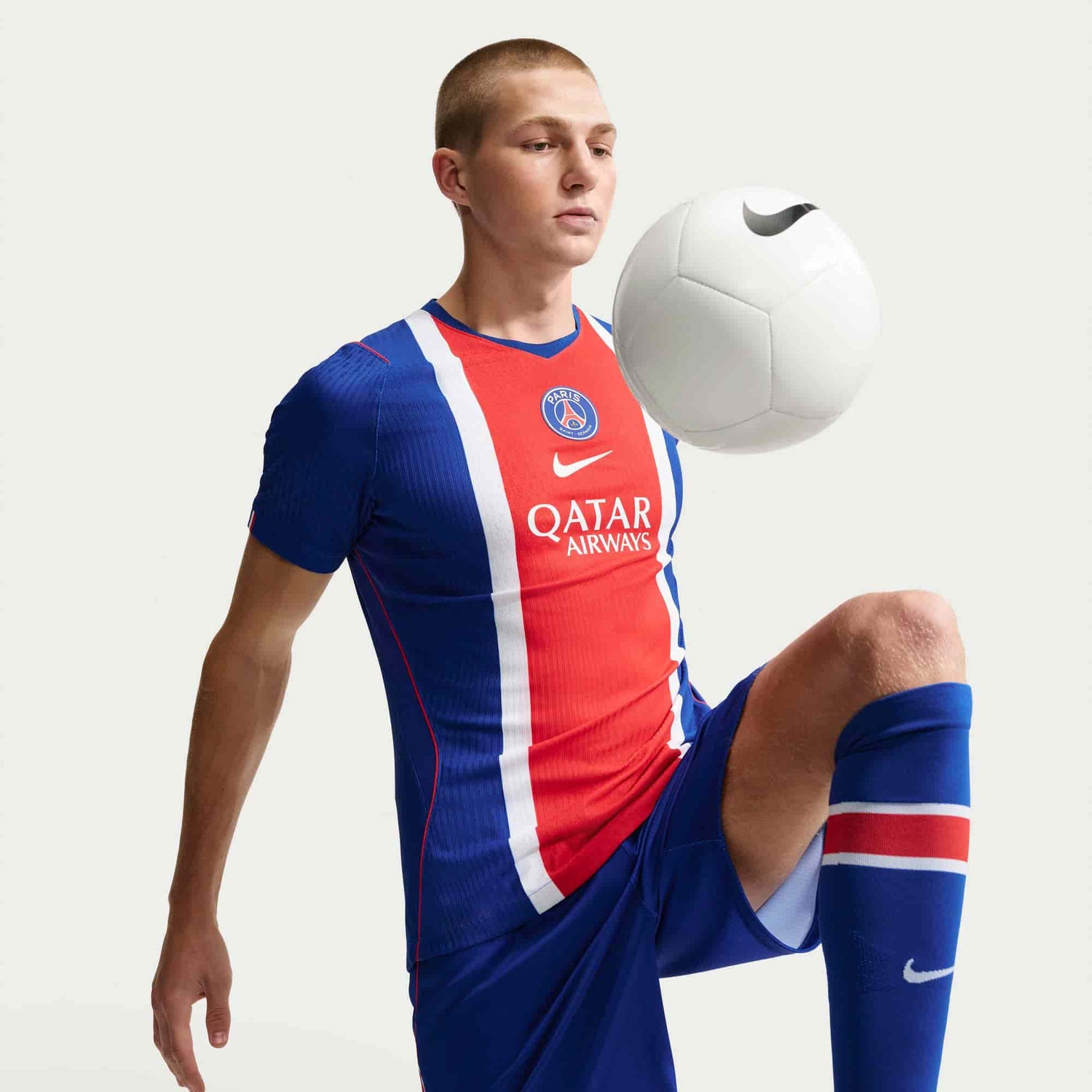 Paris Saint-Germain 2026/27 Match Home Authentic Jersey Official Jerseys Nike 