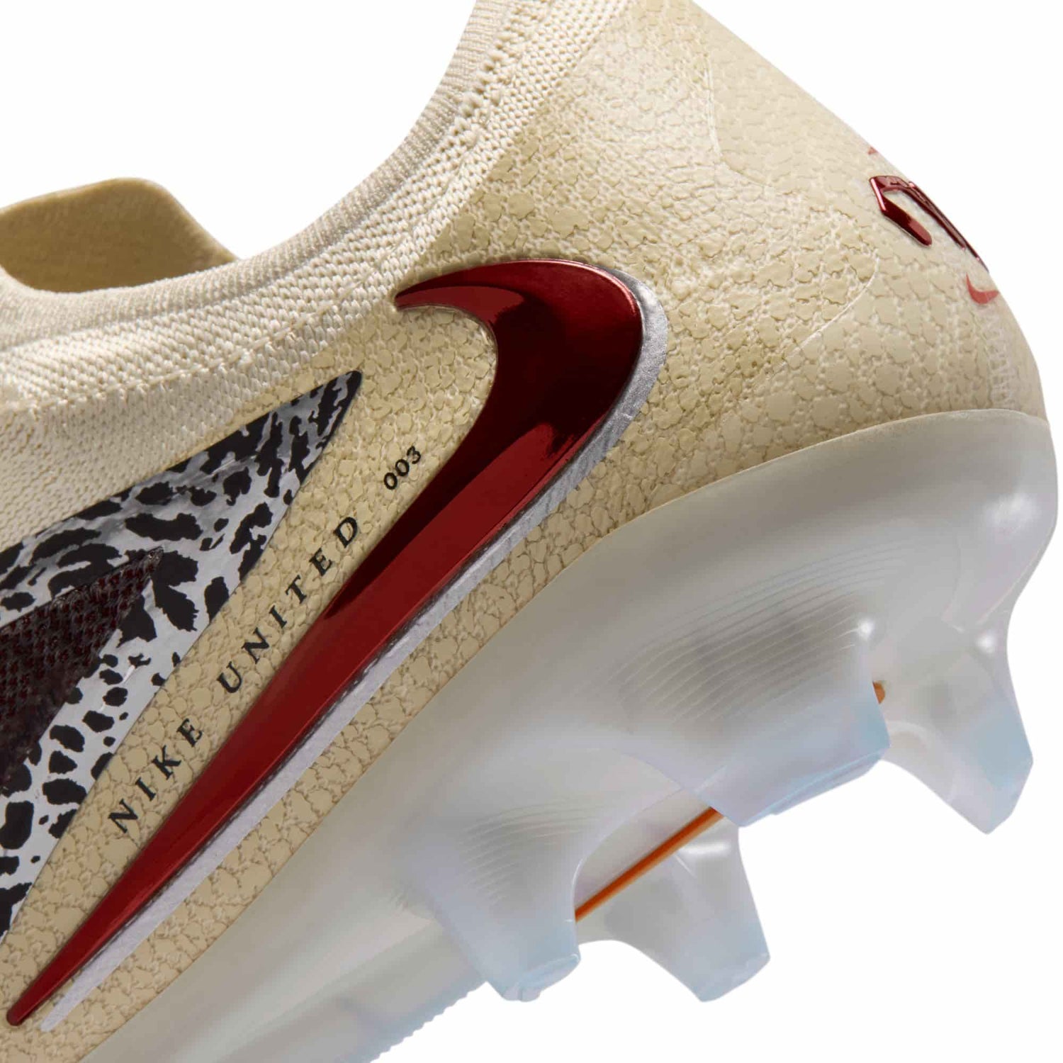 Nike United Phantom 6 Low Elite FG heel detail