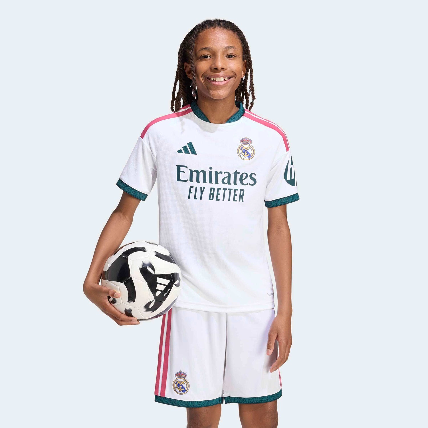 Real Madrid 26/27 Home Jersey Youth full outfit view
